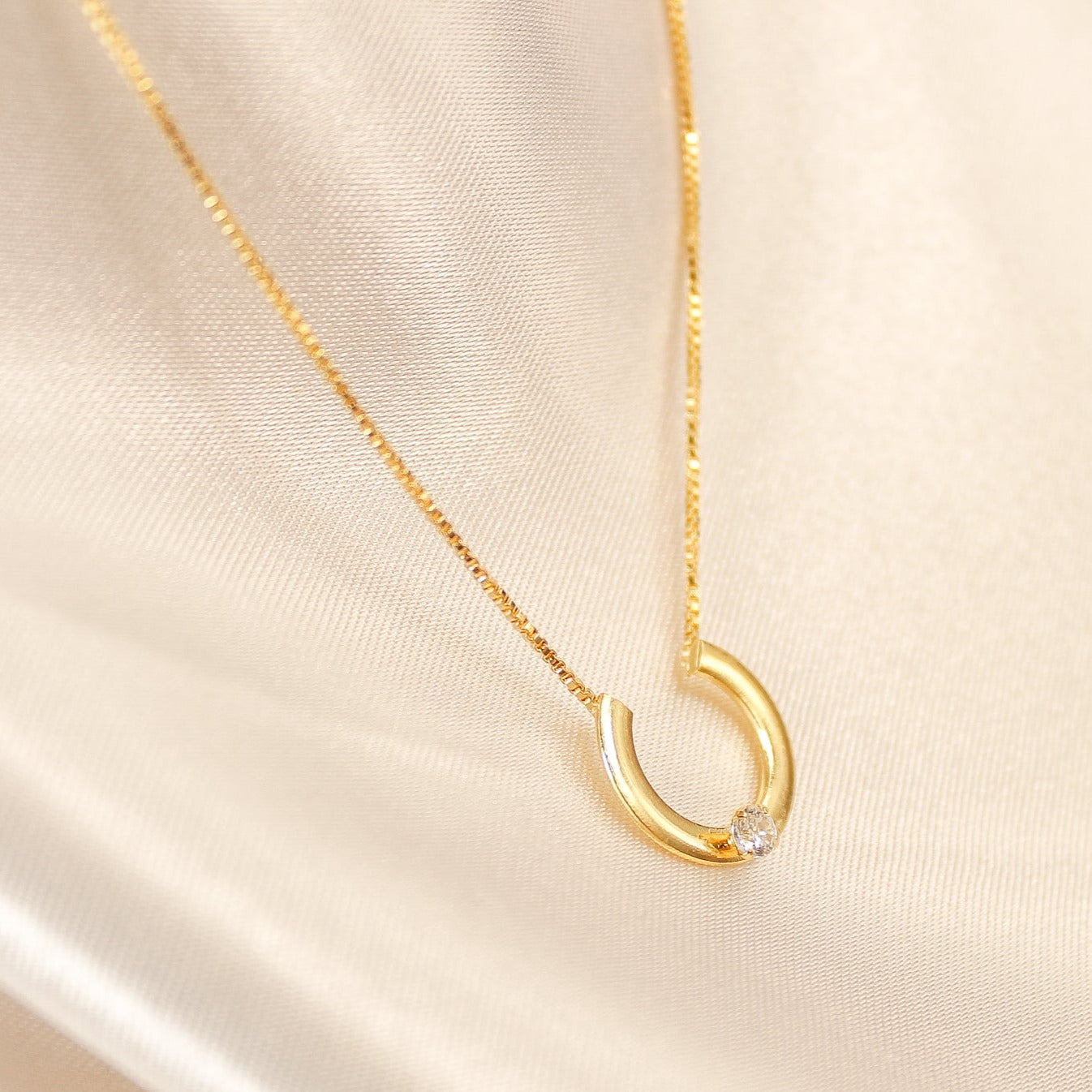 Gargantilha Meia Luz com Zircônia