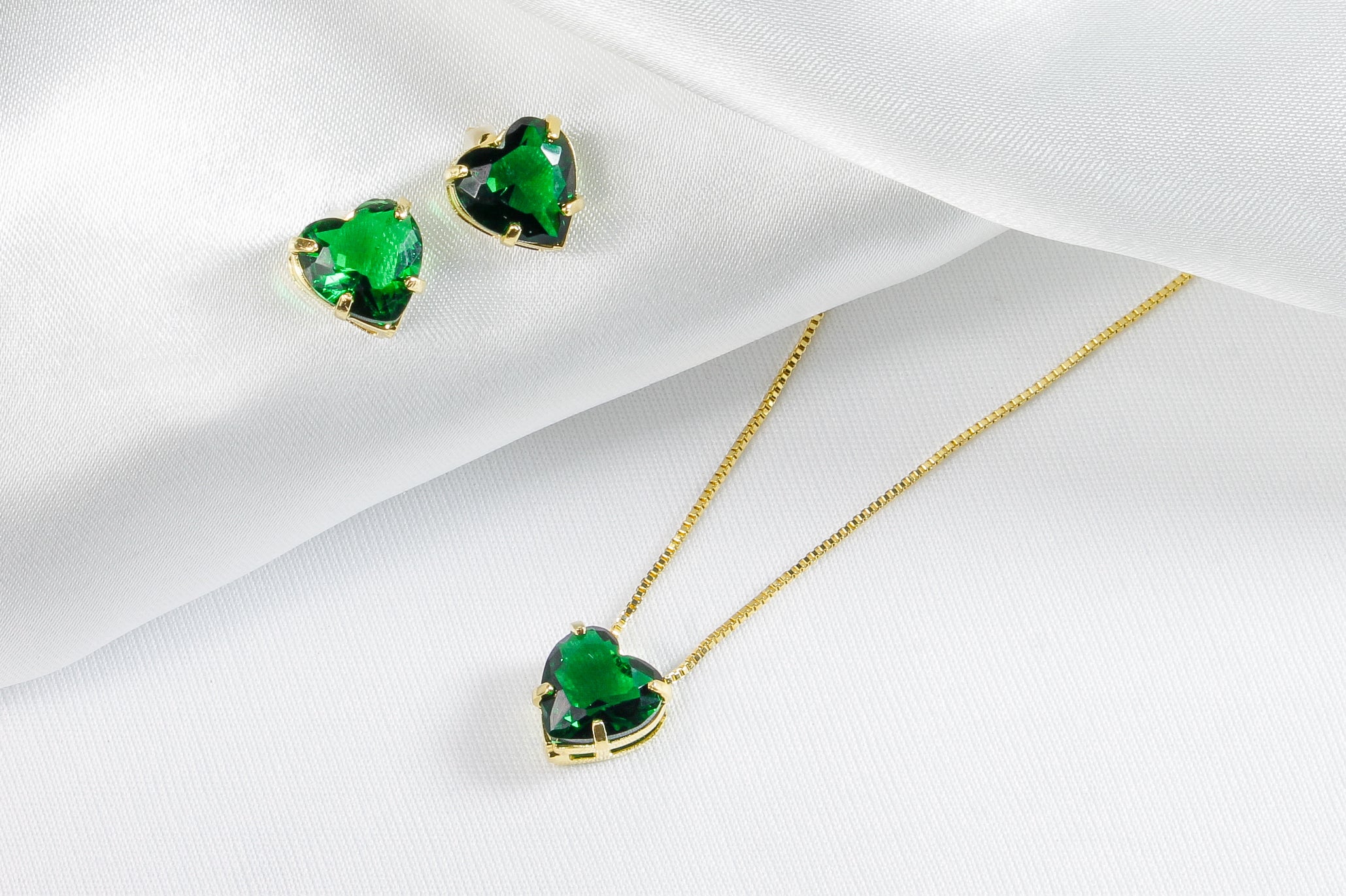 Conjunto Coração Radiante Banhado a Ouro 18k