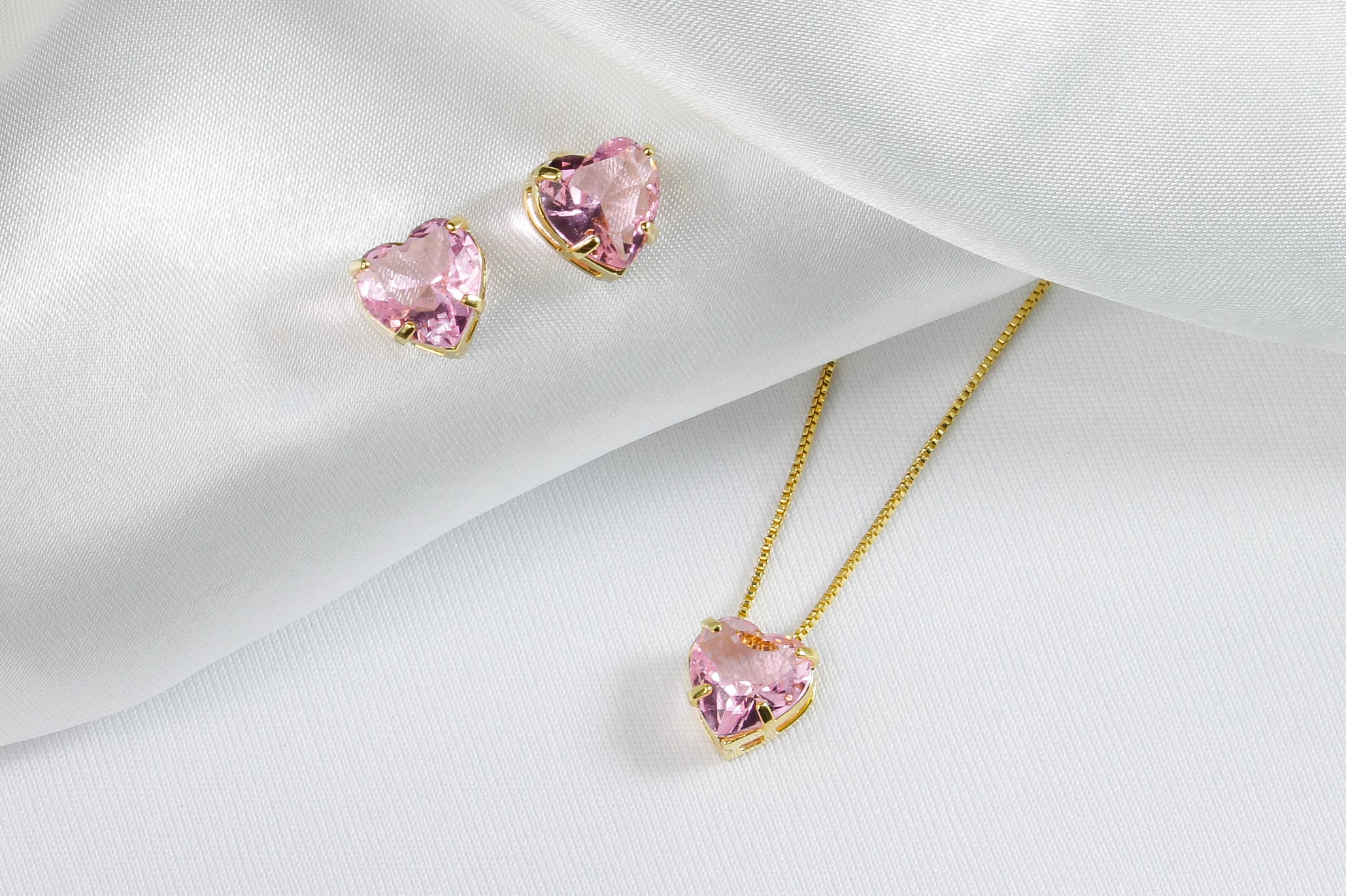 Conjunto Coração Radiante Banhado a Ouro 18k