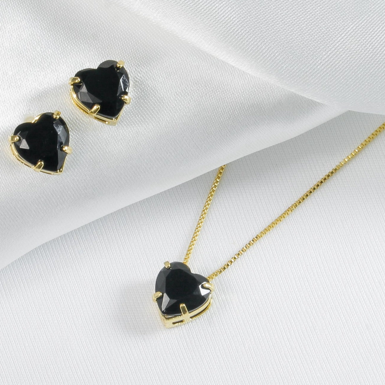 Conjunto Coração Radiante Banhado a Ouro 18k