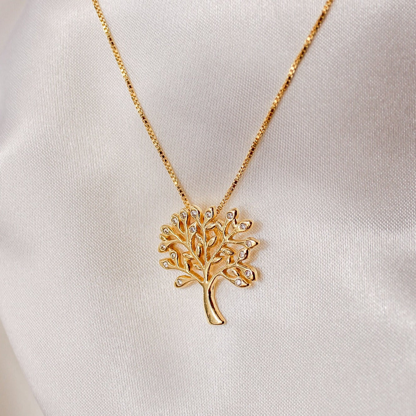 Gargantilha Árvore da Vida com Pedra de Zircônia
