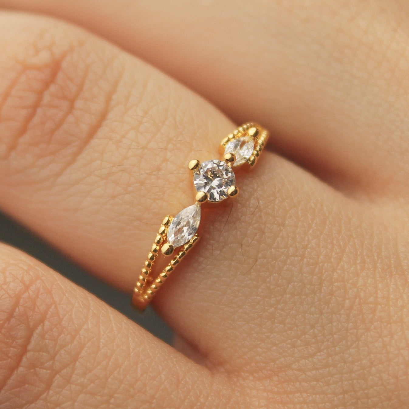 Anel 3 Pedras de Zircônia