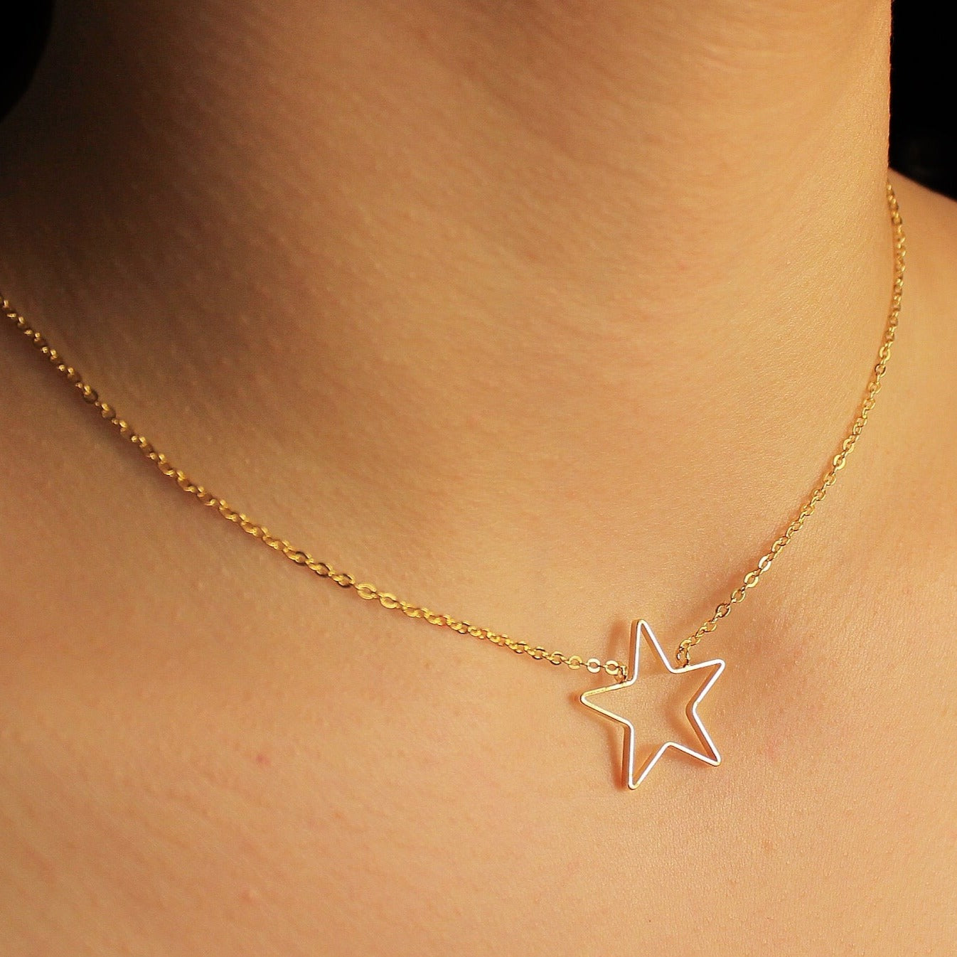 Gargantilha Estrela Vazada